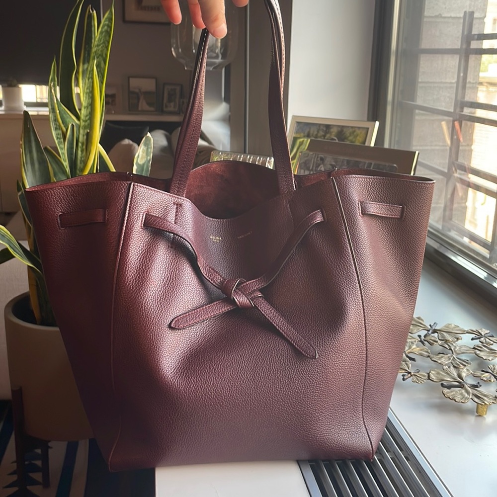 Medium Cabas Celine tote in eggplant